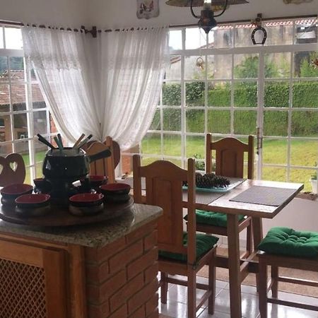 Casa Das Glicinias Perto Do Centro Villa Monte Verde  Eksteriør bilde