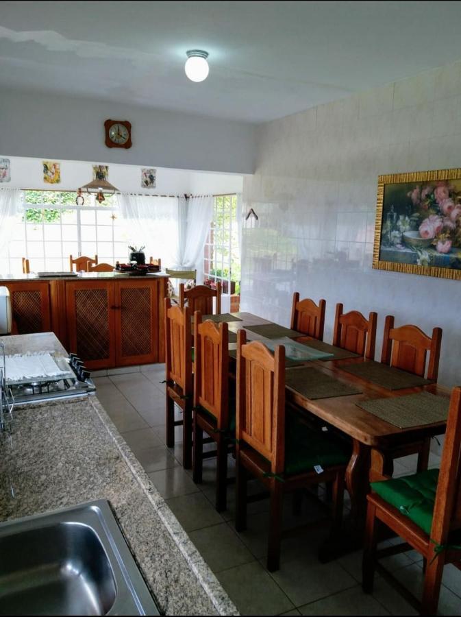 Casa Das Glicinias Perto Do Centro Villa Monte Verde  Eksteriør bilde