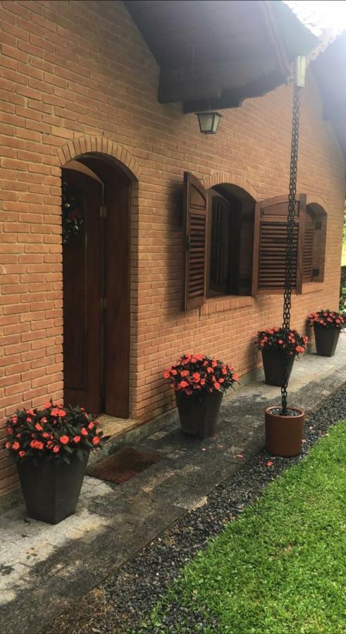 Casa Das Glicinias Perto Do Centro Villa Monte Verde  Eksteriør bilde