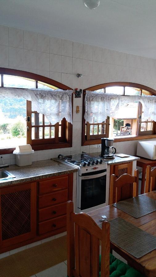 Casa Das Glicinias Perto Do Centro Villa Monte Verde  Eksteriør bilde