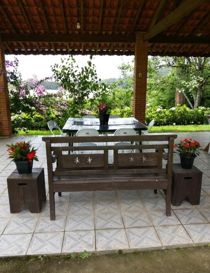 Casa Das Glicinias Perto Do Centro Villa Monte Verde  Eksteriør bilde