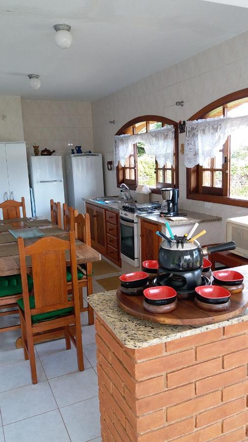 Casa Das Glicinias Perto Do Centro Villa Monte Verde  Eksteriør bilde